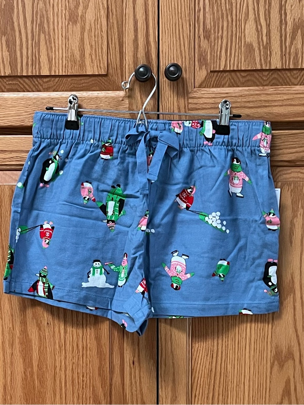 Old Navy Blue Penguin & Snowman Print Drawstring Shorts, NWT, Size M